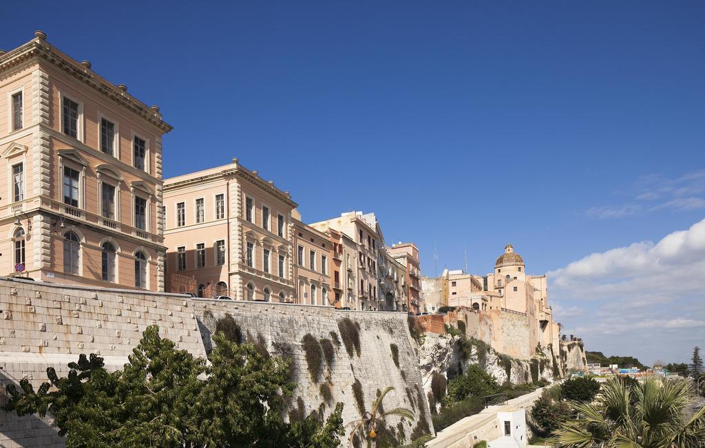 L'Arco Cagliari Bed & Breakfast Ngoại thất bức ảnh