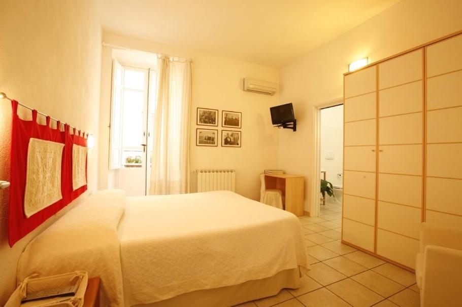 L'Arco Cagliari Bed & Breakfast Ngoại thất bức ảnh